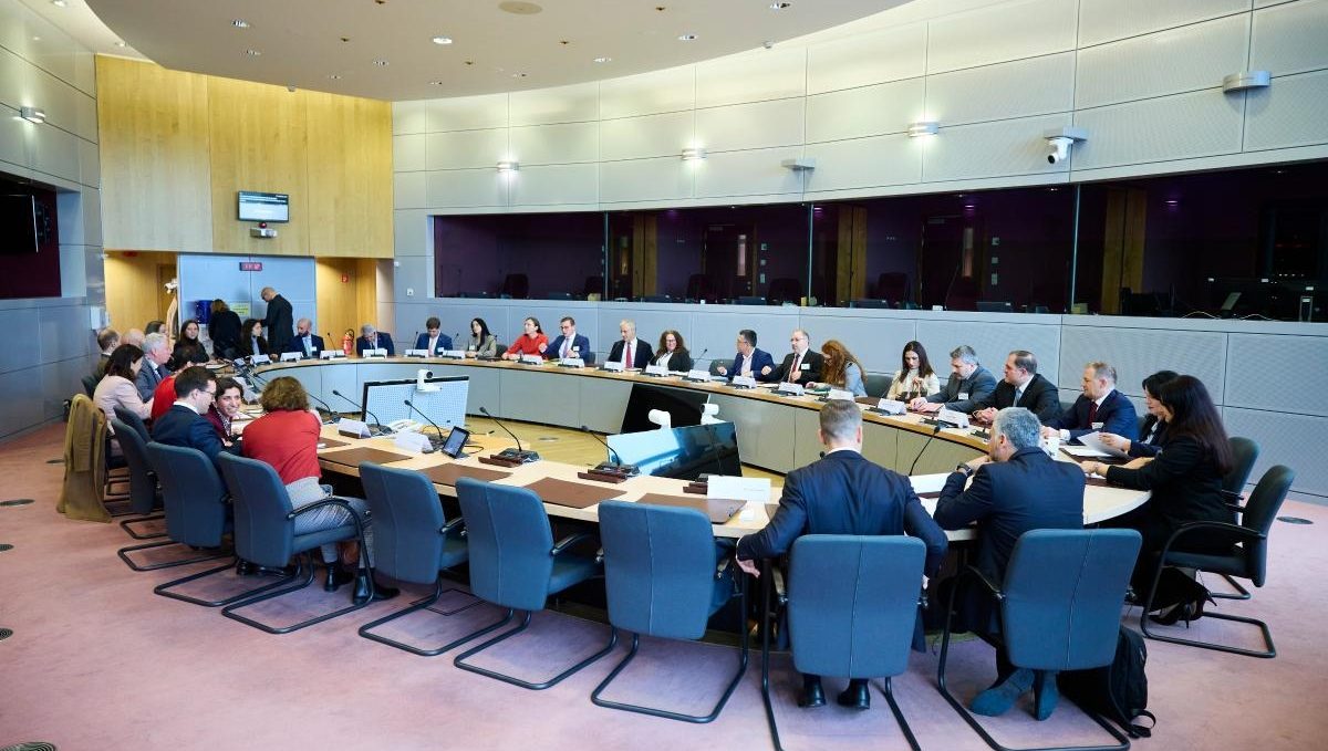 P-068655_00-01_02-HIGH-153390