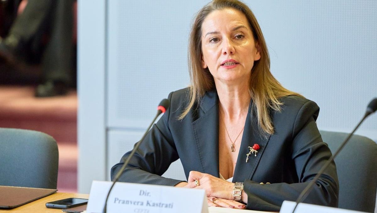 P-068655_00-12_02-HIGH-905198