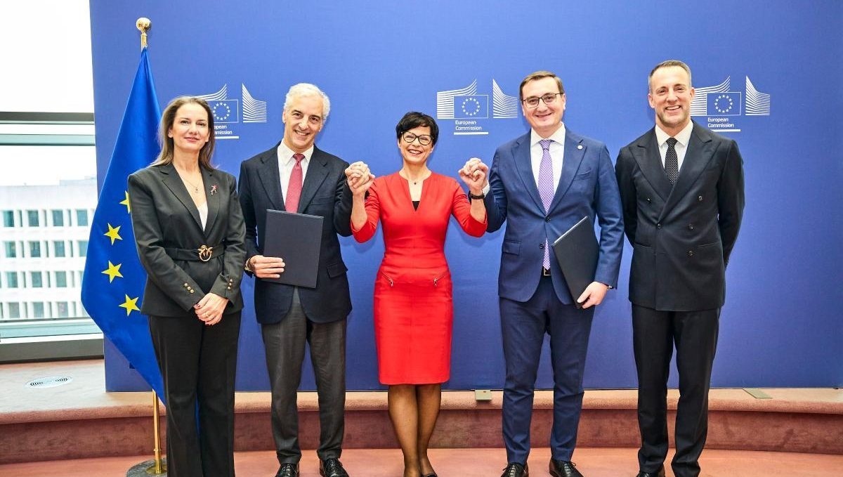 P-068655_00-28_02-HIGH-11124